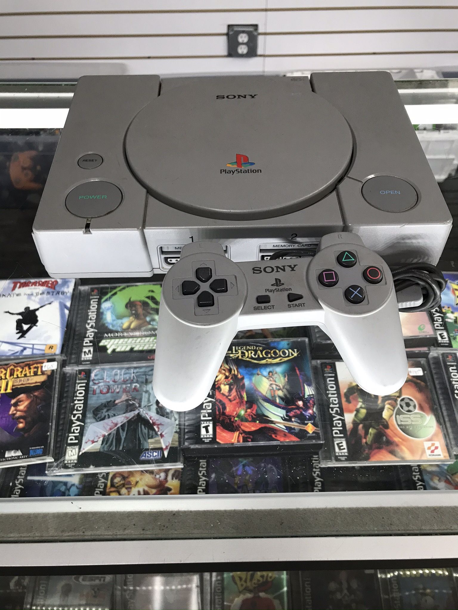 PlayStation 1 Complete $75 Gamehogs 11am-7pm Valid Till 10/13/24