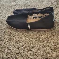 TOMS Classic Black Canvas Flats Shoes