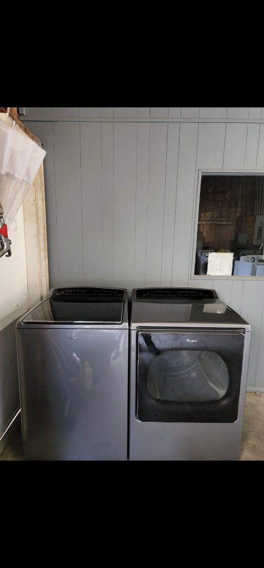 SET WASHER AND DRYER WHIRLPOOL XL CAPACITY GOOD CONDITION BOTH ELECTRIC LARGE CAPACITY HEAVY DUTY DELIVERY AVAILABLE WE DO REPAIRS 