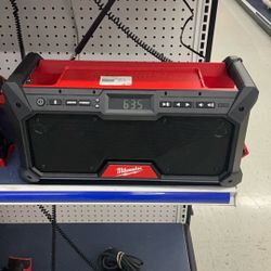 MILWAUKEE JAMBOX