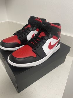 Nike Jordan 1s Mid 