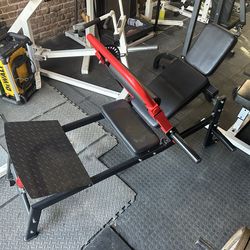 Hip Thrust Machine