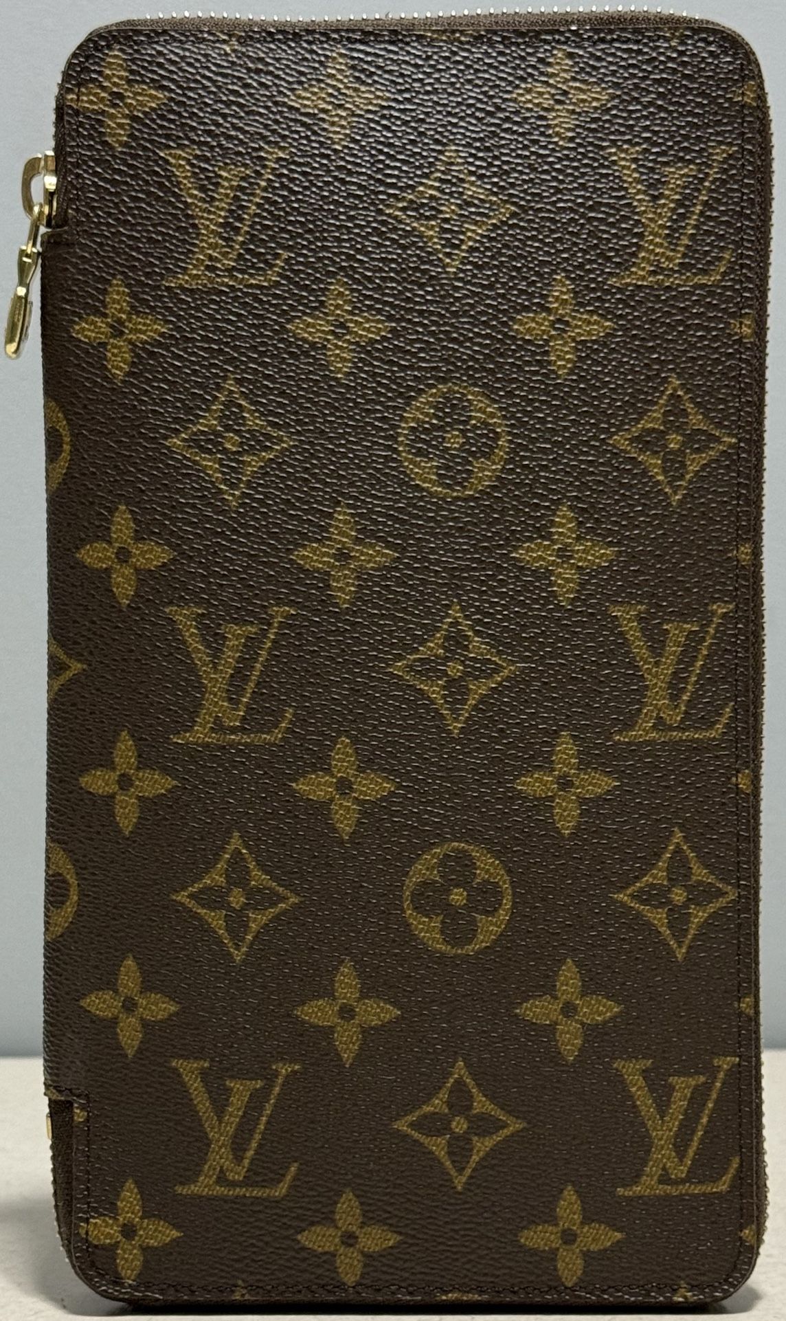 LOUIS VUITTON Zippy Organizer Monogram Canvas