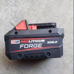 Milwaukee M18 18V Lithium-Ion REDLITHIUM FORGE XC 8.0 Ah Battery    Brand New