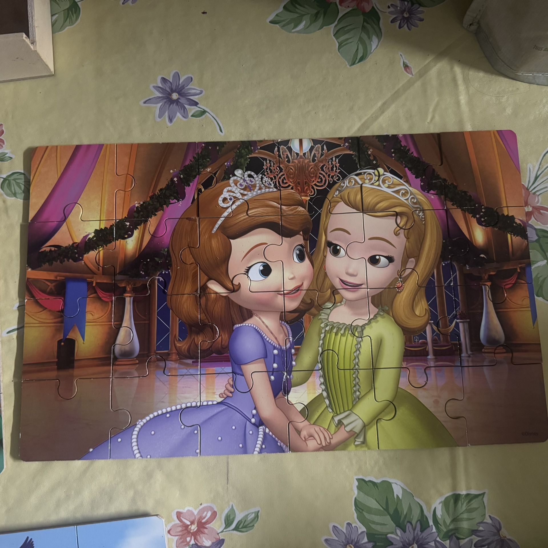 Sophia The First & Hello Kitty Puzzle