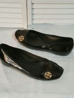 Authentic Tory Burch Black Flats Sz 8.5
