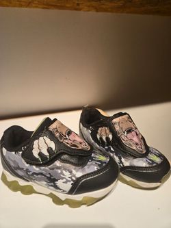 Toddler Dinosaur Light-Up Sneakers size 9c