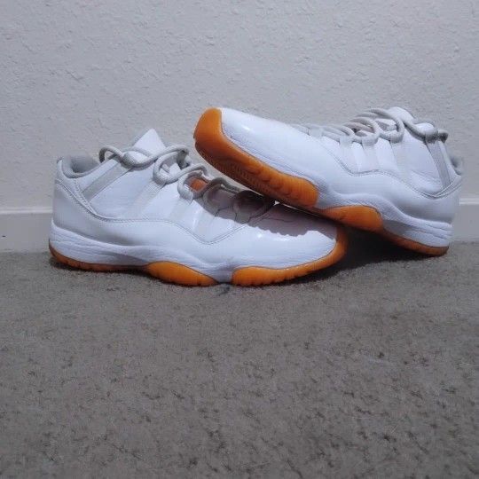 Jordan 11 Citrus Low Size 10.5