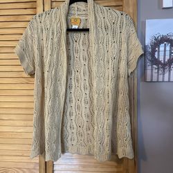 Women’s Short Sleeve Crochet, Look Sweater Size Medium, Petite, Strong Color, With A Hint Of Soft Yellow. 