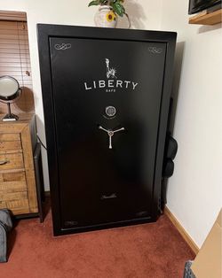 Heavy Items – Piano, Safes & More