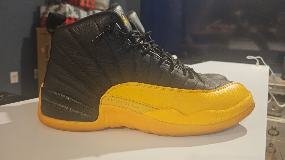 JORDAN 12 RETRO 'UNIVERSITY GOLD' (Good Condition)