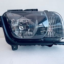 2010-2013 CHEVROLET CAMARO RIGHT PASSENGER SIDE HEADLIGHT Halogen Oem 