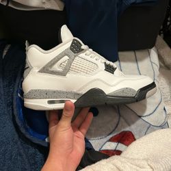 Jordan 4 White Cement 