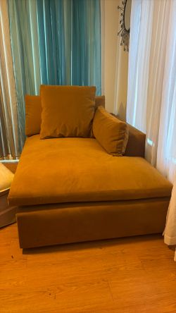 New lounge couch