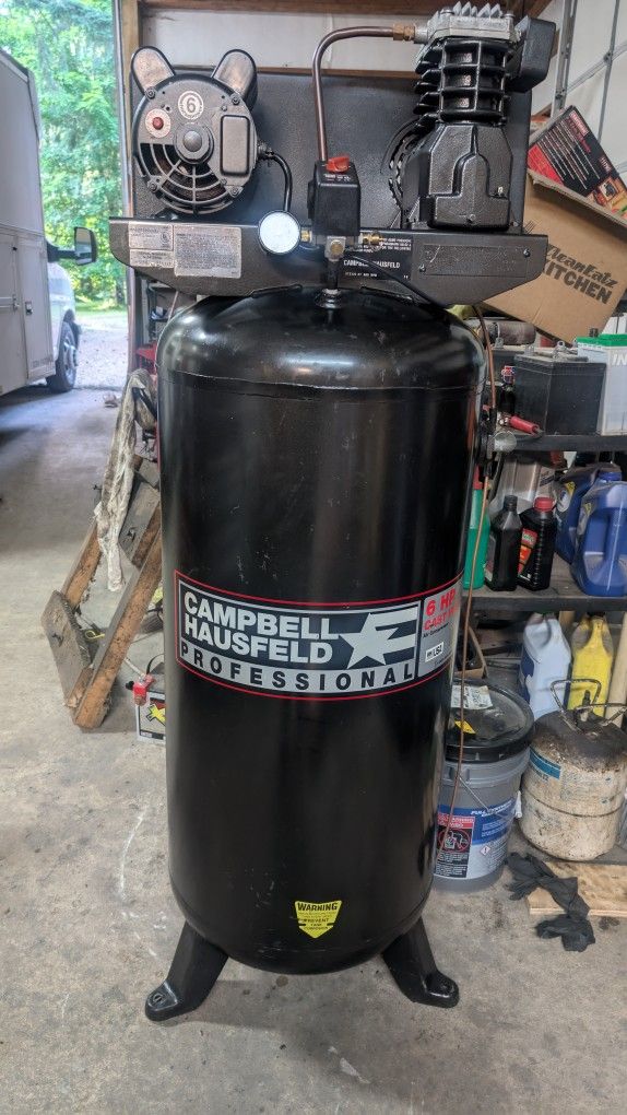 AIR COMPRESSOR