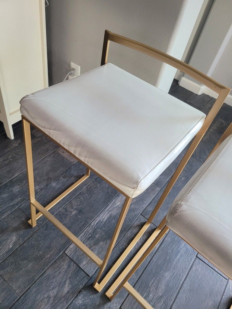 2 Bar Stools