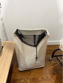laundry hamper w wheels