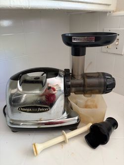 Omega Juicer