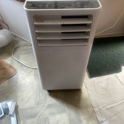 Portable room air conditioner