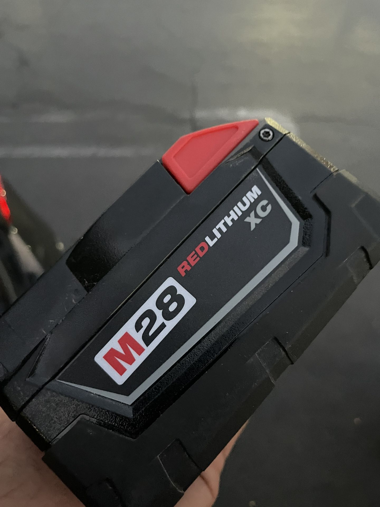 Milwaukee Battery M28