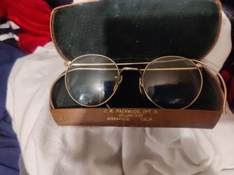 Vintage Round 12kt Gold Filled Frame Eyeglasses with Case