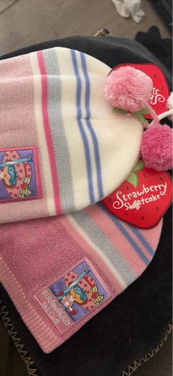Strawberry shortcake winter beanie 2003
