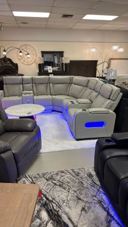 Power Reclining Sectional 👌🏼🔥