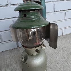 Vintage Coleman 242C Lantern WWII Era 1942–1950 w/ Rare Globe Protector Pyrex Made in USA