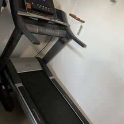 Great Condition - Nordictrack Quadflex Treadmill