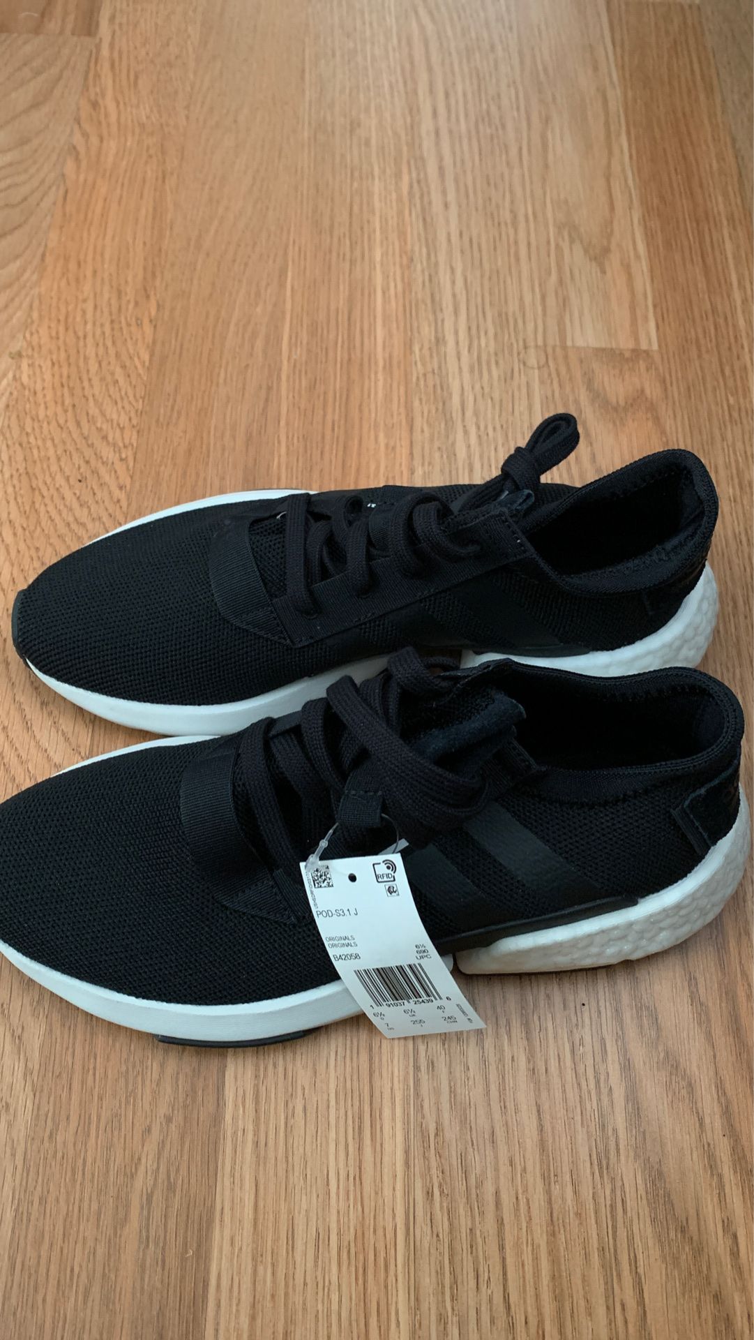 Adidas POD-S3.1 J/ Size: 7