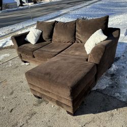 Brown suede L shape with reversible chaise (free driveway delivery)