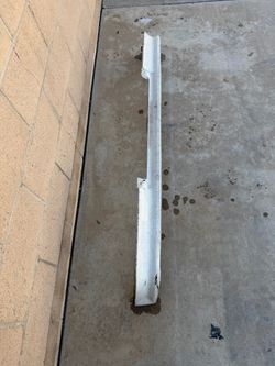 Toyota 1988 front bumper balancer