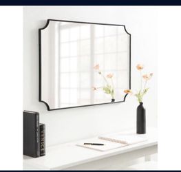 Kate and Laurel Healey Glam Scalloped Wall Mirror, 22 x 30, Minimal Scallop Mirror for Classic Traditional. BLACKu