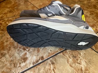 New Balance safety shoes