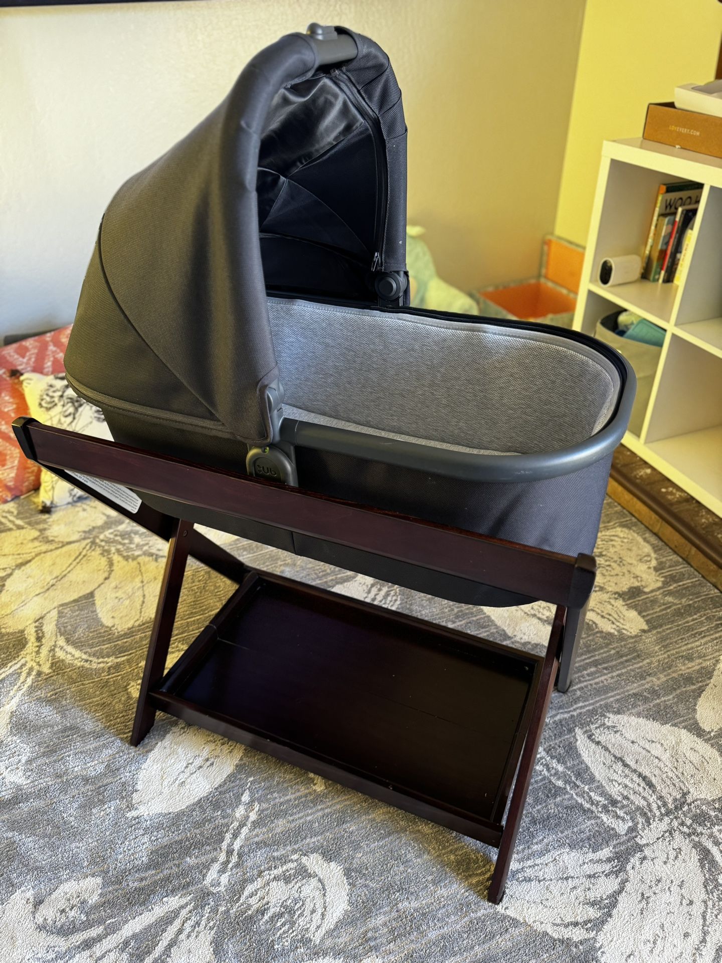 UppaBaby Bassinet & Stand