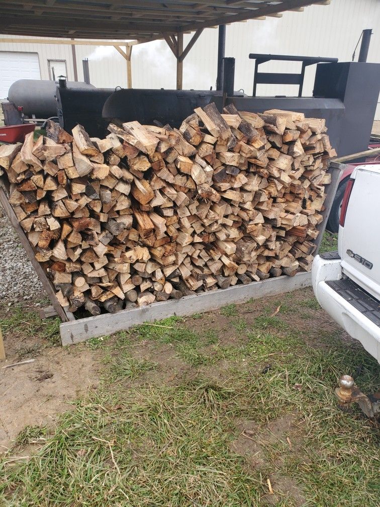 Seasoned Hardwood Fireeood