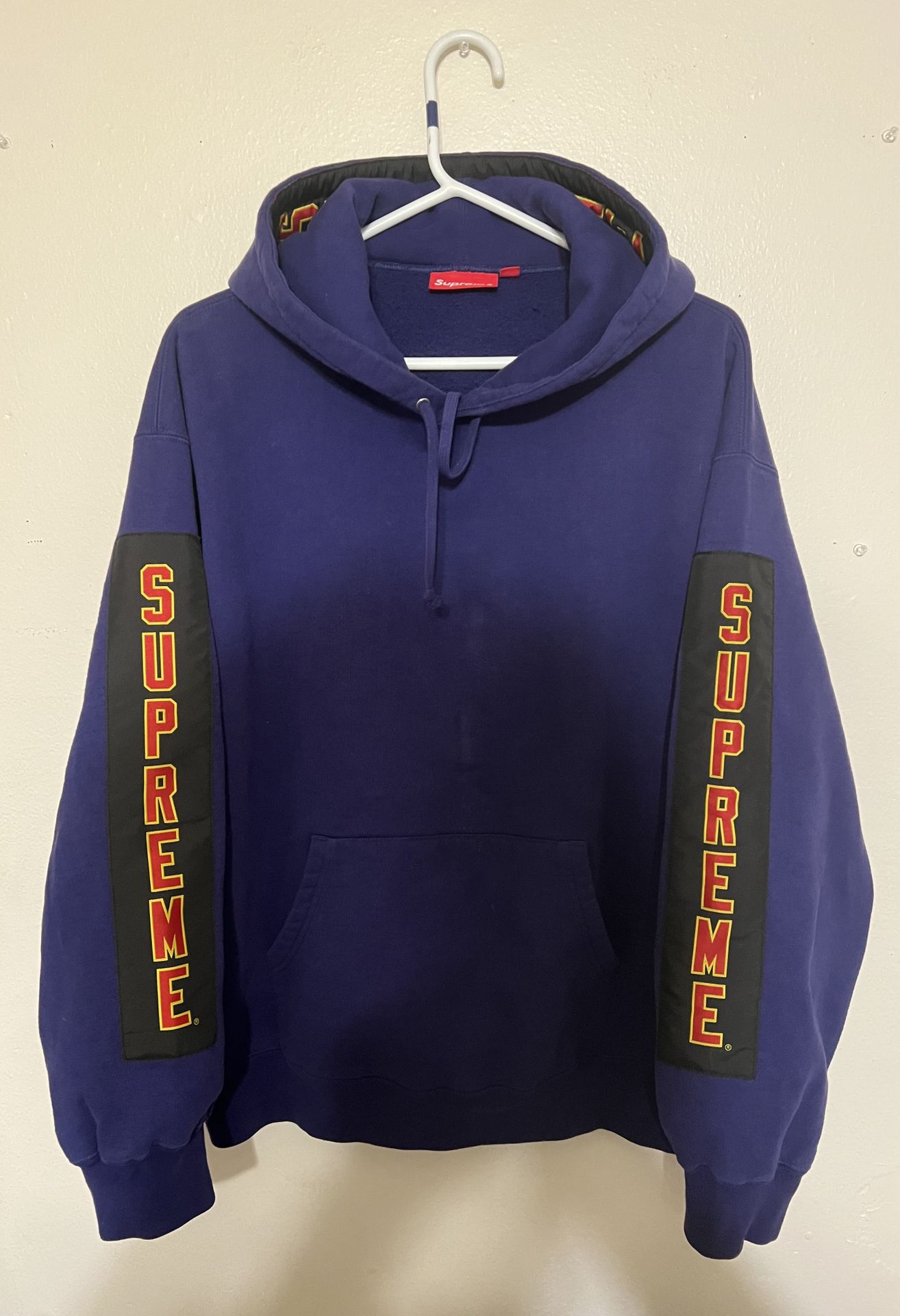 Supreme Hoodie