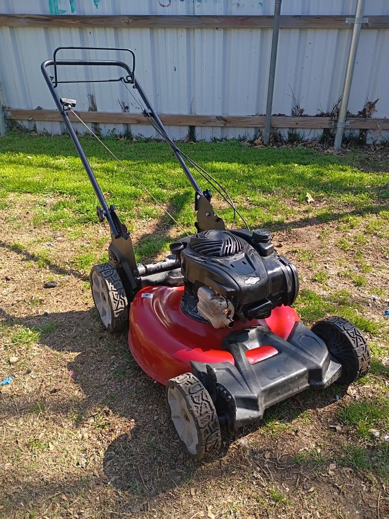 Lawn Mower: Toro Self Propelled