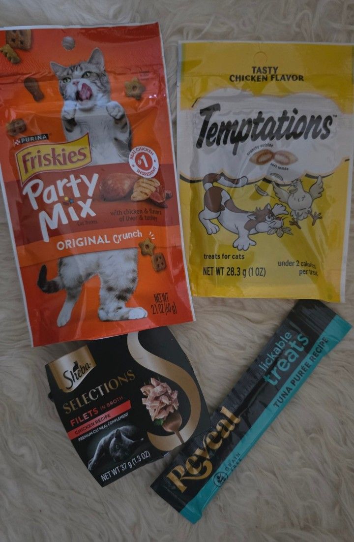Cat Treats Bundle Set Friskies Sheba New