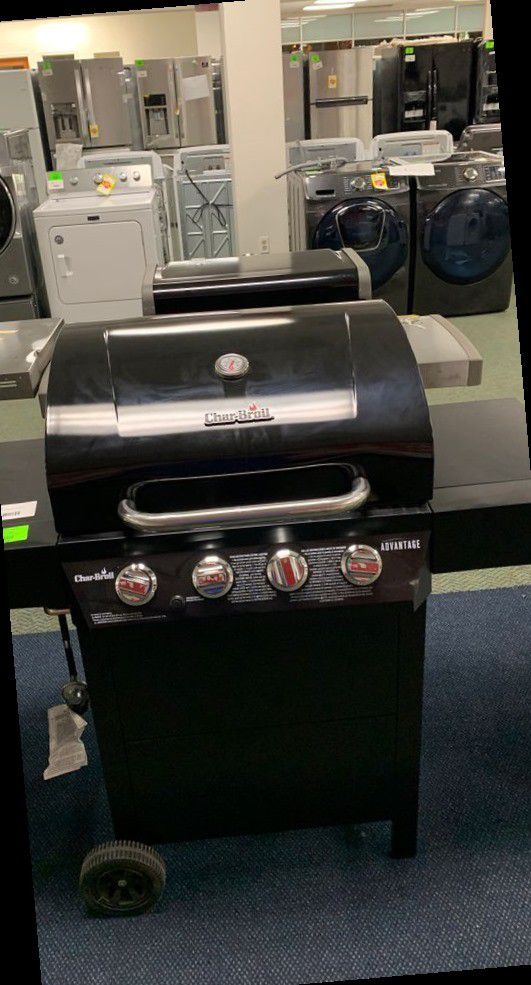 CHAR- BROIL GAS GRILL