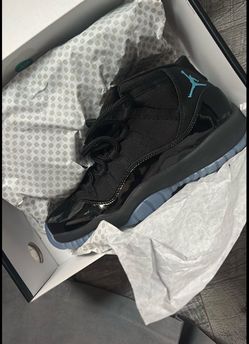 Jordan 11 size 6y
