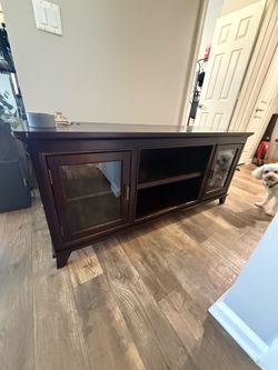 Tv console