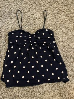 blue tank top