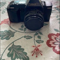 Canon T70