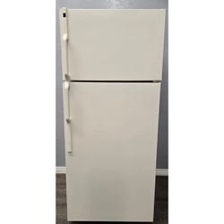 Hotpoint 18.2 Cu. Ft. Refrigerator HTS18GBSBRCC