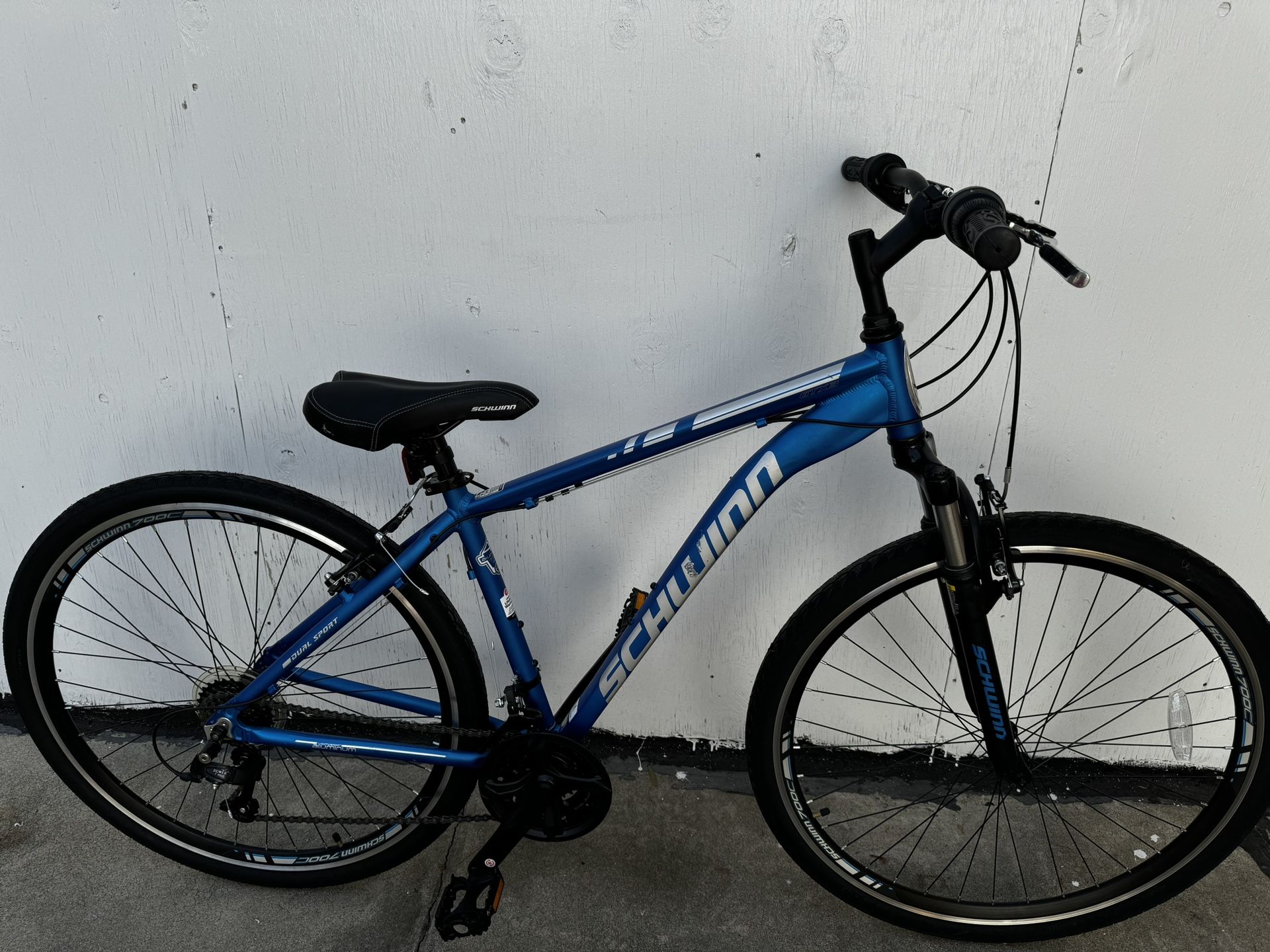 Schwinn Men's Gtx Schwinn Women's Gtx Hybrid Bike Hybrid