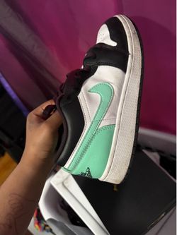 Low top Jordan ones