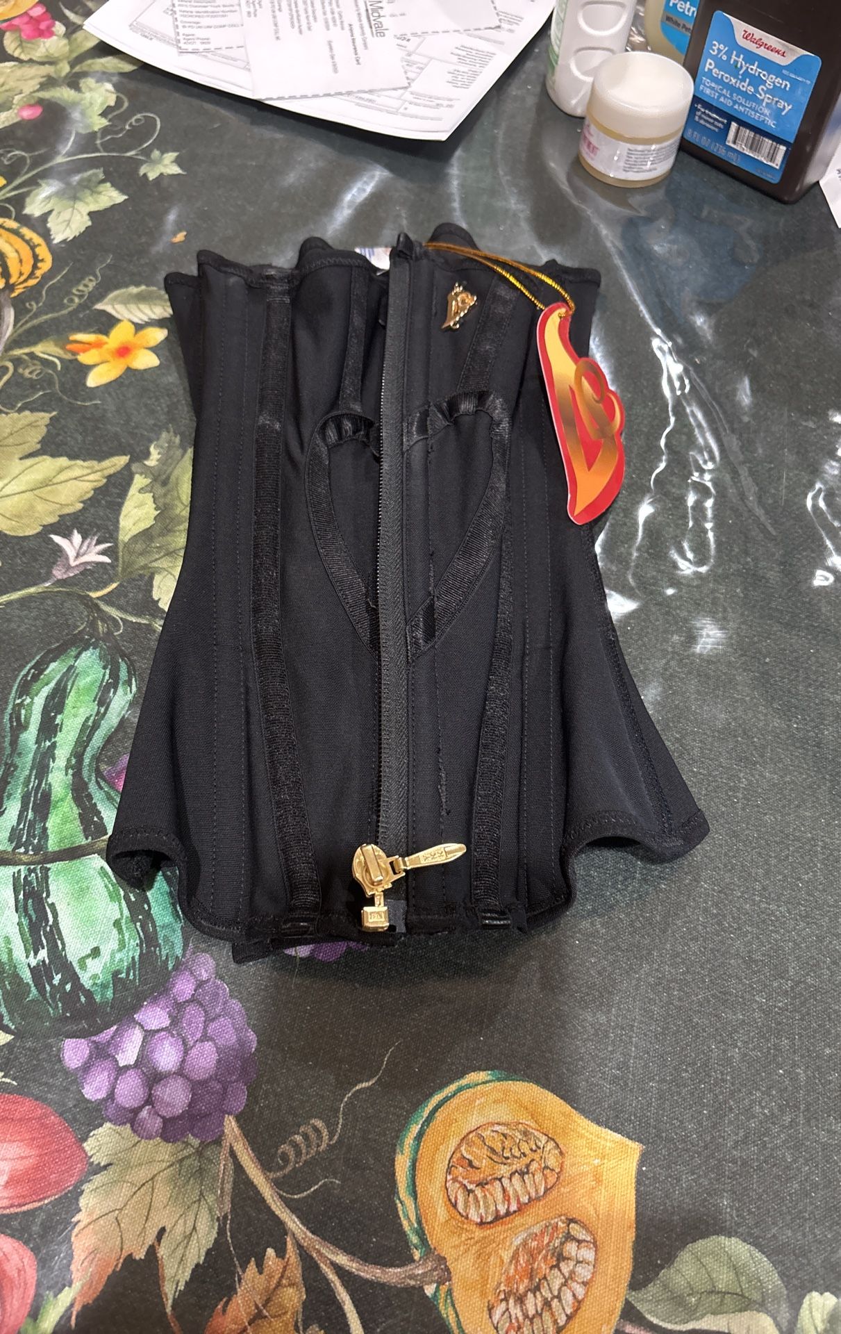 Daus X Contour Goddess Faja