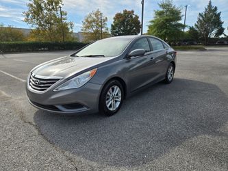 Hyundai Sonata Sedan Gray