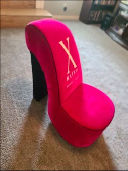 Stiletto chair